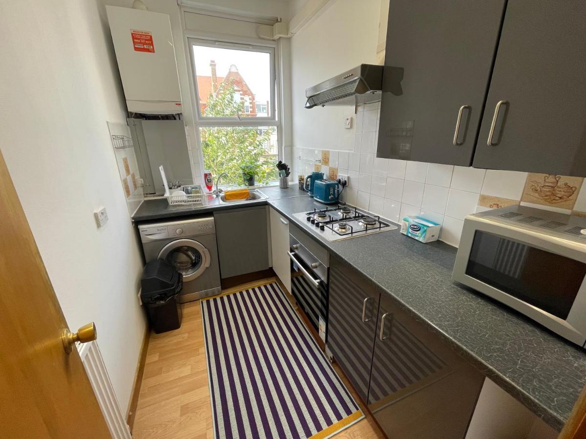 Spacious Family Flat ลอนดอน ภายนอก รูปภาพ